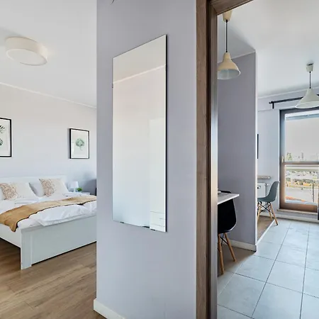 West Station By Arrenda Apartment