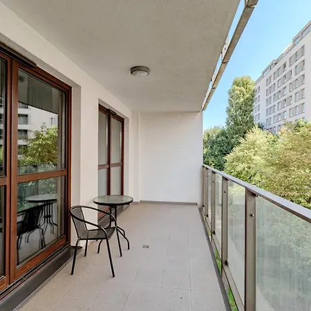 West Station By Arrenda Apartament *