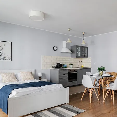 West Station By Arrenda